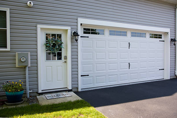24/7 Emergency Garage Door Panel Replacement experts in Colfax, CA